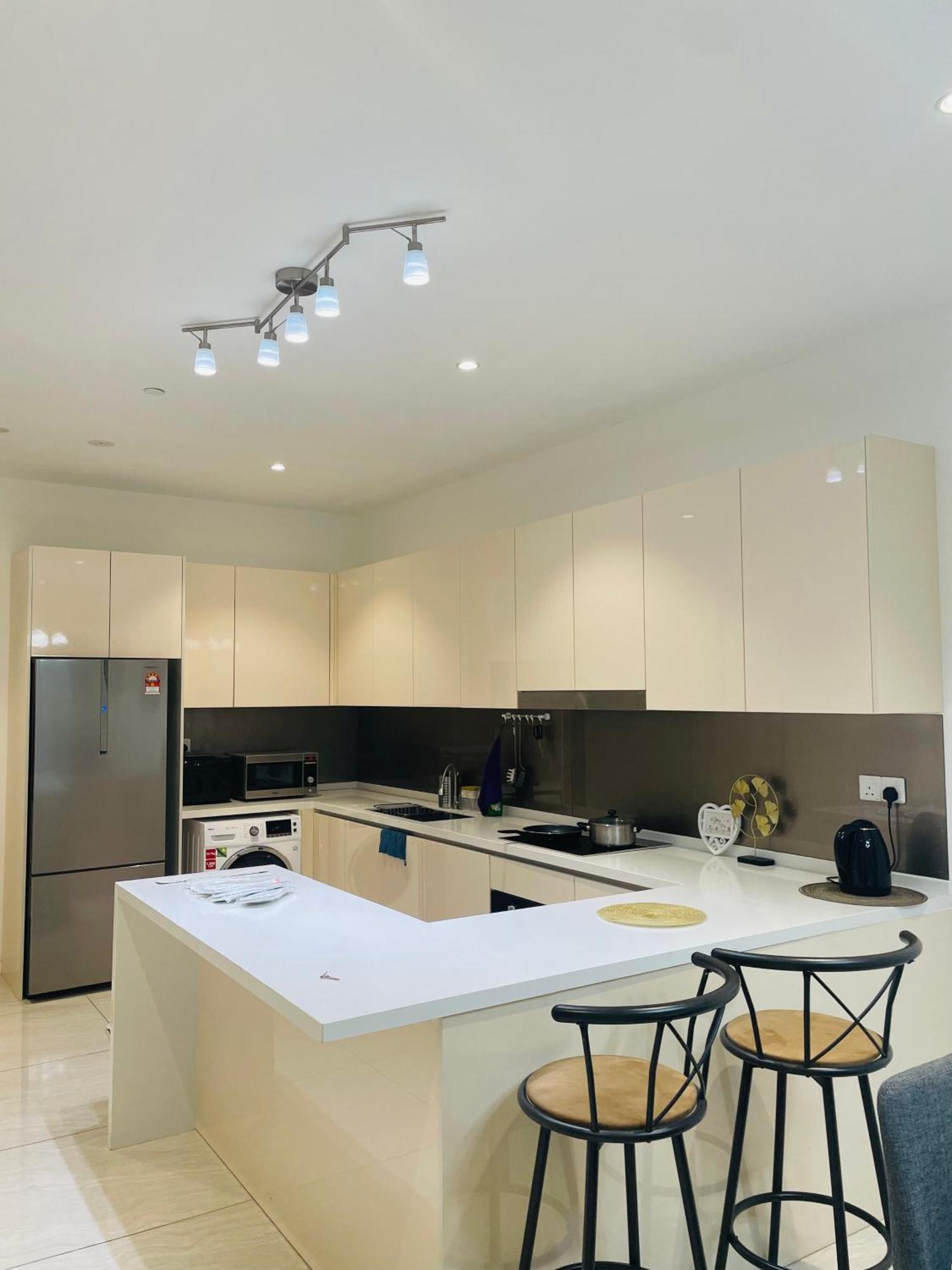Quill Service Apartment *