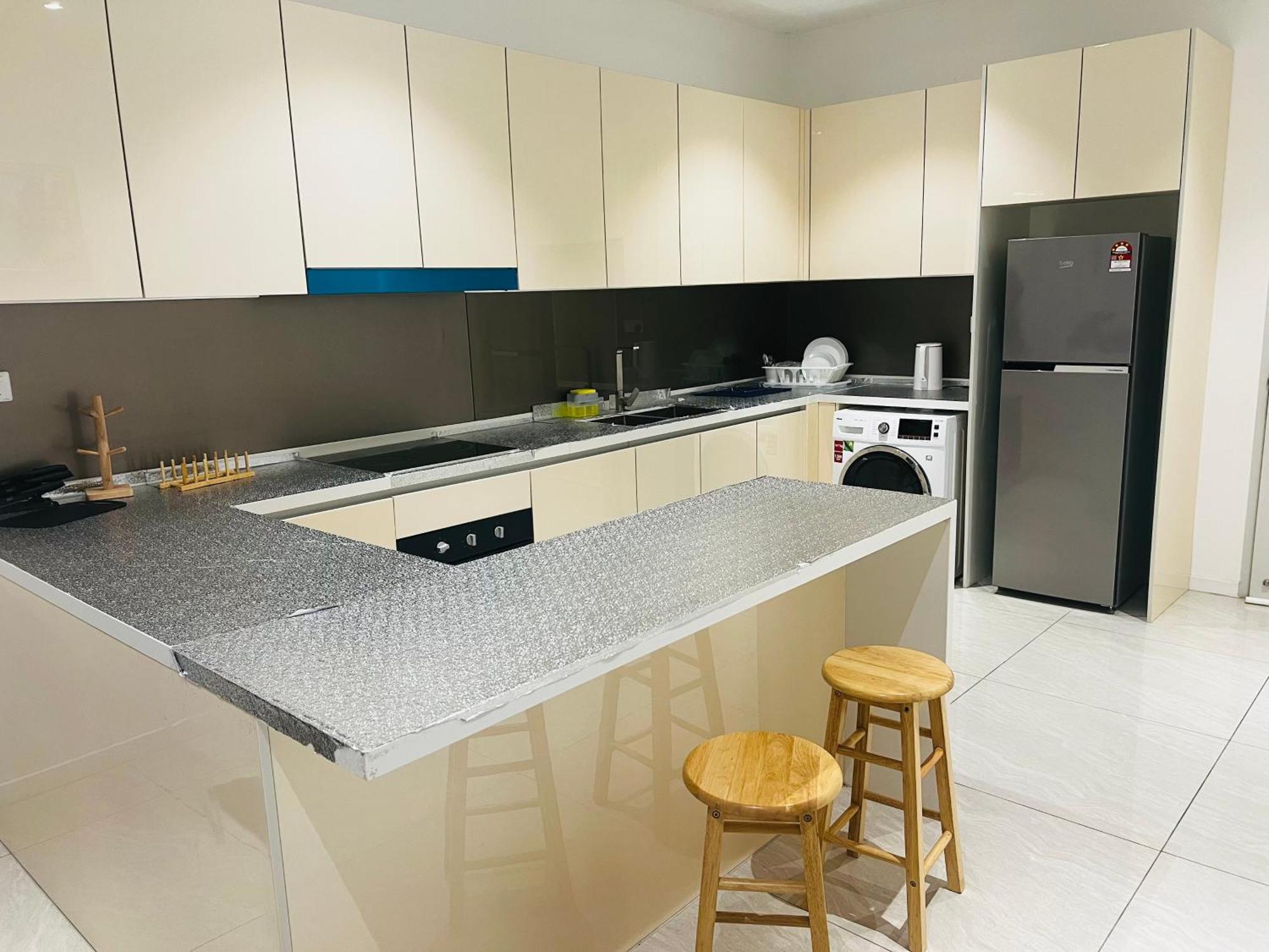 Quill Service Apartment *
